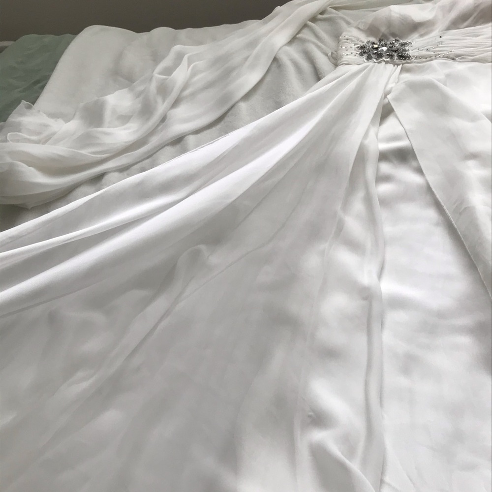 Aspeed Dress - Picture 7 of 10